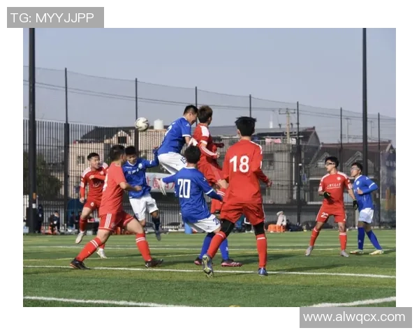 武汉足球队在城市联赛中的默契配合与战术分析探讨